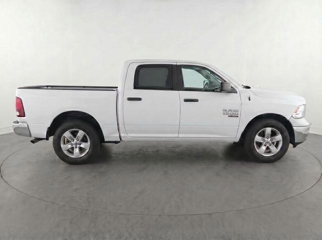 ram ram 1500 classic 2024 1C6RR6GG9RS137319 image ram ram 1500 classic 2024 1C6RR6GG9RS137319 image